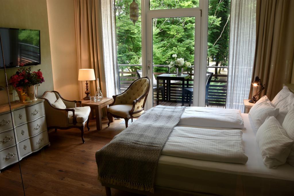 Wellnessgarten-Hotel Waging am See Exterior photo